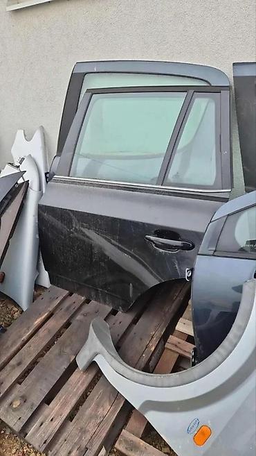 pedale: ZADNJA LEVA VRATA BMW X3 | Zadnja leva vrata x 3 — 2
