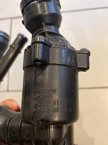 kraba sa senzorom: TERMOSTAT ZA VOLKSWAGEN GOLF 7, PASSAT B8 - 04L121111H | Termostat — 1