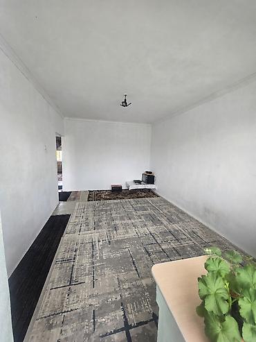 ысык кол комнаты: 3 бөлмө, 61 м², 106-серия, 5 кабат, Эски ремонт — 1