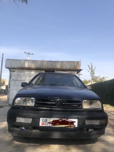 купить фары на пассат б3: Volkswagen Vento: 1993 г., 1.8 л, Механика, Бензин, Седан