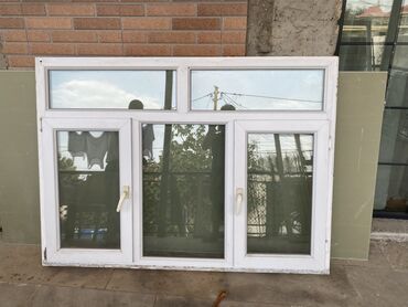Москитные сетки: Б/у Двухкамерное Пластиковое окно, Ширина: 180 см, Длина: 130 см