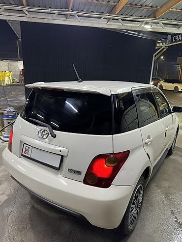 Toyota: Toyota ist: 2002 г., 1.5 л, Автомат, Бензин, Хэтчбэк — 3