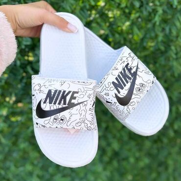 nike suskava trenerka zenska: Fashion slippers, Nike, 45