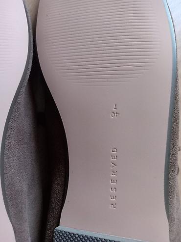 Ostale cipele: Ženske cipele RESERVED – braon antilop - Model: ravne vezane cipele — 7