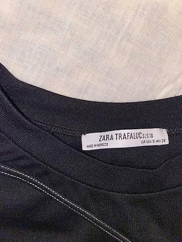 off white prsluk: Zara qadın kropu - Model: Asimmetrik kəsimli qolsuz crop-top - Rəng — 2