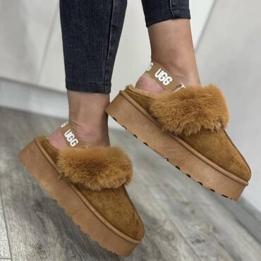 Papuče: Ugg papuče

Novo
Brojevi 36 do 41

fb Moja Kupovina 1 — 2