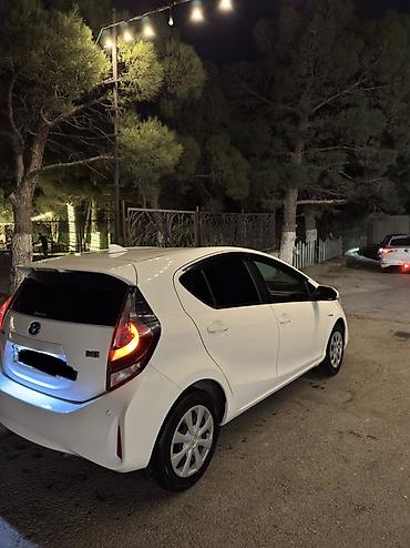 Toyota Aqua hibrid İli 2019 140 000 probeq Taksi buraxlışı var 2031-ə at lalafo.az — 3 Toyota Aqua hibrid İli 2019 140 000 probeq Taksi buraxlışı var 2031-ə — 3