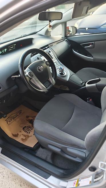 экономия бензин: Toyota Prius: 2014 г., Автомат, Гибрид, Хэтчбэк — 5
