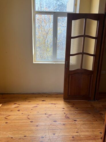 Uzunmüddətli kirayə mənzillər: Kirayə verilən mebel ilə təchiz olunmuş mənzil - Plan: geniş zal və 2 — 14