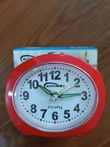 часы будильник: Часы будильник Продаю часы будильник "Космос". Кварцевые, работают от