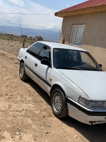мазда переходка универсал: Mazda 626: 1989 г., 2 л, Механика, Бензин, Седан
