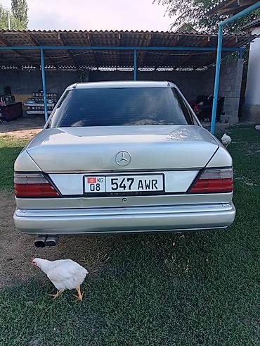 салон машины: Mercedes-Benz W124: 1990 г., 0.2 л, Бензин, Седан — 2