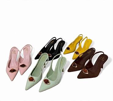 air green: Elegantne ženske slingback salonke sa špicastim vrhom i ukrasnom — 1