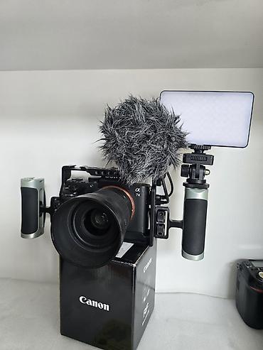 sony zv e10 ii: Sony Alpha a7 II foto-video çəkiliş üçün Tam kamplekt. Şəkildə nə — 10