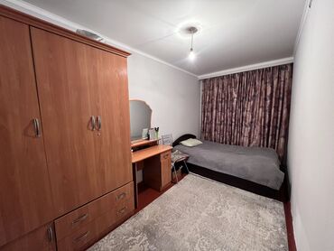 продаю 2 комнатные квартиры: 2 комнаты, 42 м², Хрущевка, 3 этаж, Косметический ремонт