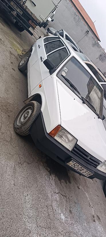 VAZ (LADA): LADA Samara (VAZ-2109) hatchbek - Korpus: 5 qapılı hatchbek, ağ rəng — 4