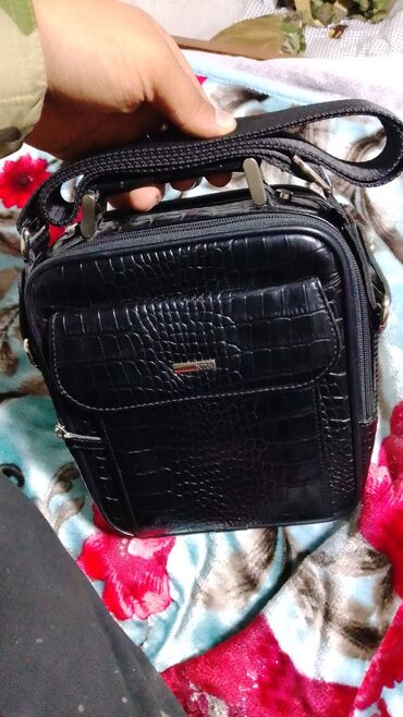 Визитницы: Мужская сумка через плечо BUTUN, черная, фактура под крокодила — 1