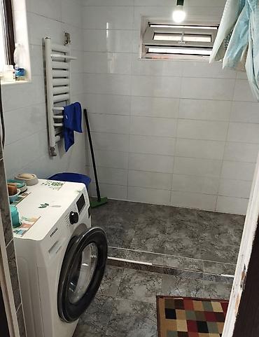 Продажа коттеджей и домов: Продаётся большой жилой дом с участком. участок 4,2 сот — 16