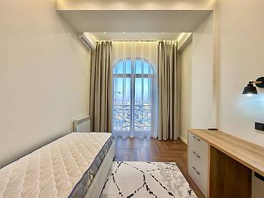 Продажа квартир: 4 комнаты, 155 м² — 15