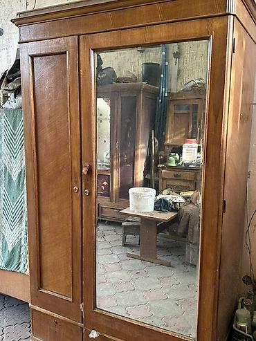 шкаф сундук: Шкаф платяной из массива/шпона с зеркальной дверью - Классическая — 2