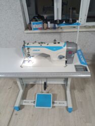 мастер швейных машин: Тигүүчү машина Jack, Компьютерлештирилген, Автомат