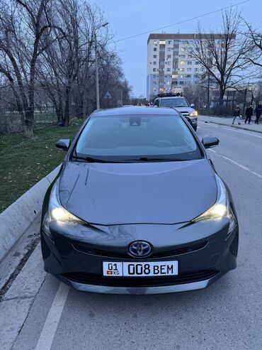 Toyota: Toyota Prius: 2017 г., 1.8 л, Автомат, Гибрид, Седан