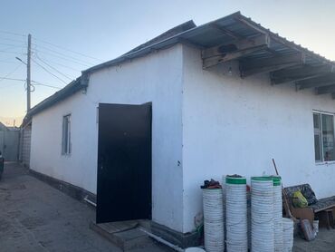 Склады и мастерские: Продаётся кирпичный дом с тремя спальнями, большой зал, большая кухня at lalafo.kg — 1 Склады и мастерские: Продаётся кирпичный дом с тремя спальнями, большой зал, большая кухня — 1