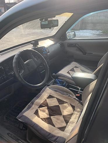 купить автобоксы на крышу: Volkswagen Passat Variant: 1990 г., Механика, Бензин, Универсал — 4