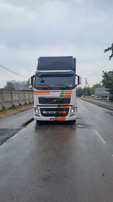 купить прицеп зиловский: Тягач, Volvo, Шторный