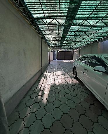 Продажа коттеджей и домов: Продается дом с двором и навесом. Характеристики и планировка: - — 5