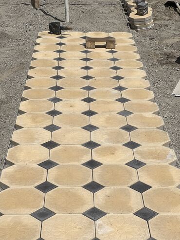 Кладка: Укладка брусчатки Монтаж, Бесплатная консультация, Гарантия Больше 6 лет опыта — 8