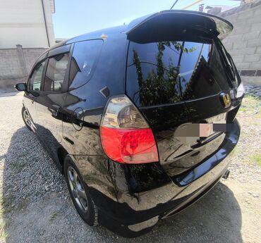 продаю или меняю с доплатой мне: Honda Fit: 2004 г., 1.3 л, Автомат, Бензин, Хетчбек