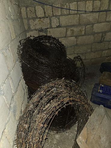 dəmir asılqan: Məhsul: tikanlı məftil rulonları Təsvir: - Kənd təsərrüfatı — 3