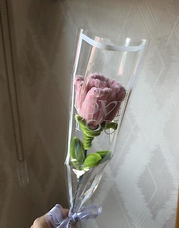 toy gulləri: Məhsul: Tək ədəd süni qızılgül (plyuş qızılgül) Təsvir: - Zərif plyuş — 1