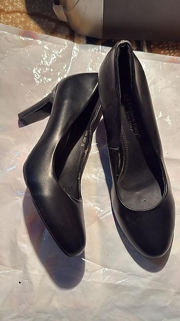 Босоножки, сандалии, шлепанцы: Женская обувь — два варианта. 1) Сандалии с декором - Размеры: 37 и — 37