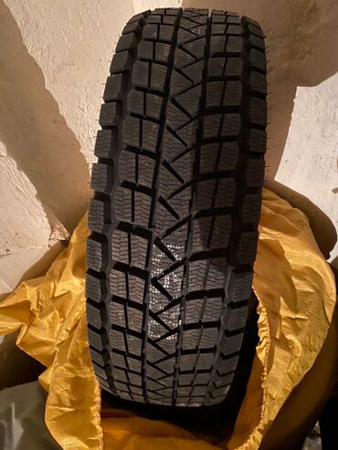 Шины: Шины 215 / 70 / R 16, Зима, Новый, Комплект, Maxxis