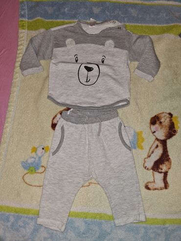 Komplet h&m za bebe 74