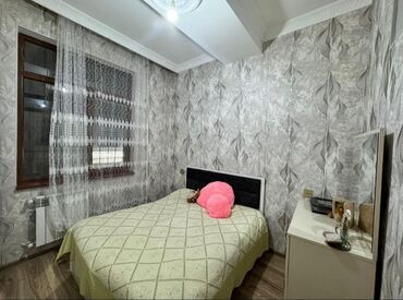 xoşbulaq ev satılır: 3 otaqlı, Yeni tikili, 52 kv. m