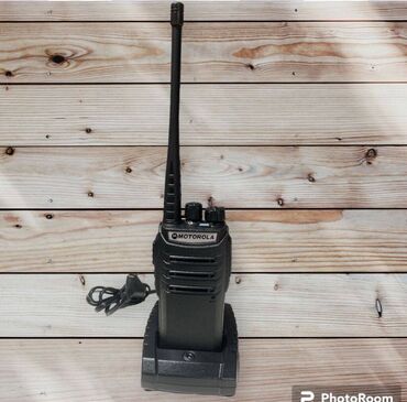 dev obuv: Рация Motorola PD-7300. Мощность 18W. Частоты 400-470MHZ