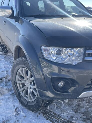 Mitsubishi: Mitsubishi Pajero Sport: 2013 г., 2.5 л, Автомат, Дизель, Внедорожник — 2