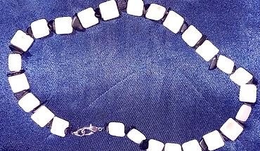 Ogrlice: Ručno rađene ogrlice – razni modeli - Set od zlatno‑braon perli — 4