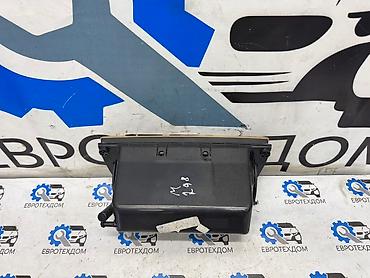 коробка с4: Бардачок (вещевой ящик) Mercedes Benz M-Class W163 OM613 2004 — 4