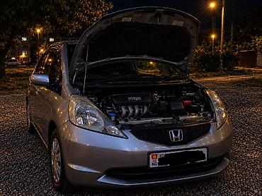 fit 2012: Honda Jazz: 2010 г., 1.3 л, Механика, Бензин, Хэтчбэк — 4