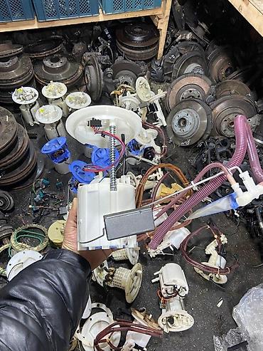 Yanacaq nasosları: Mercedes Benz benzin nasosu Şəhər: Bakı Elanın növü: Ehtiyat — 11