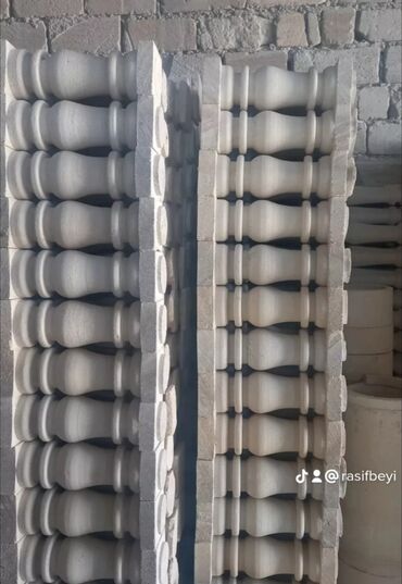 Məhəccər balyansları: Təbii daşdan balyustrad dəstləri Məhsul təsviri: - Təbii ağ daşdan — 25