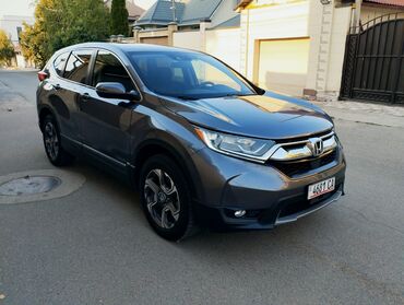 срочно в связи с переездом: Honda CR-V: 2018 г., 1.5 л, Вариатор, Бензин, Кроссовер