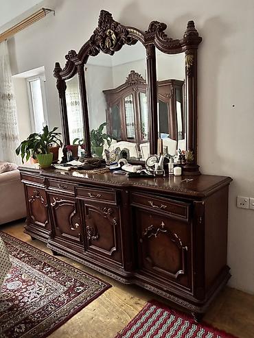 Ev üçün mebel: Klassik üslubda qonaq otağı mebel dəsti - Material: tünd qəhvəyi — 1