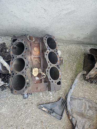 Kolenval: Nissan 3.3, 3.3 l, Benzin, 1998 il, İşlənmiş — 43