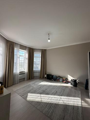 Продажа коттеджей и домов: 5 комнат, 213 м², 5 соток, Бишкек, Ак-Орго ж/м Агентство недвижимости — 17