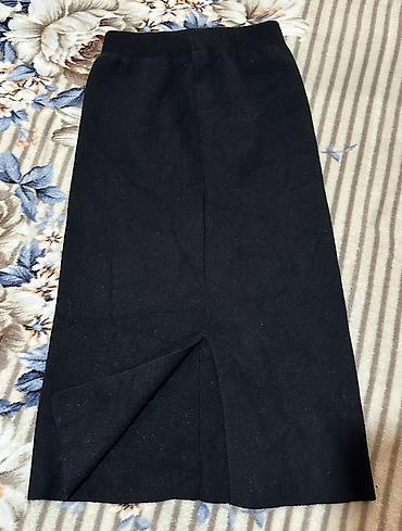 Брючные костюмы: Женские вещи набором: 1) Двойка бордового цвета из мягкого трикотажа — 6